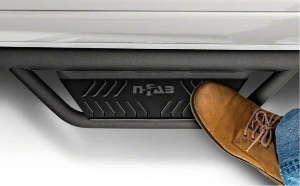 N-Fab Wheel 2 Wheel Podium Nerf Side Step Bars; Textured Black (14-18 Silverado 1500 Double Cab)
