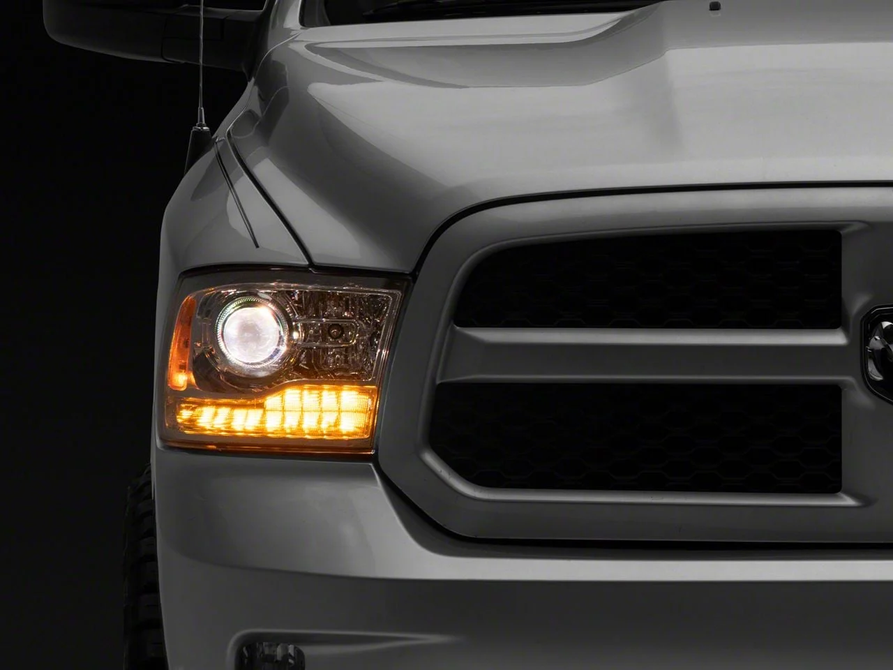 OE Style Headlights; Chrome Housing; Clear Lens (13-18 RAM 3500 w/ Factory Halogen Projector Headlights)