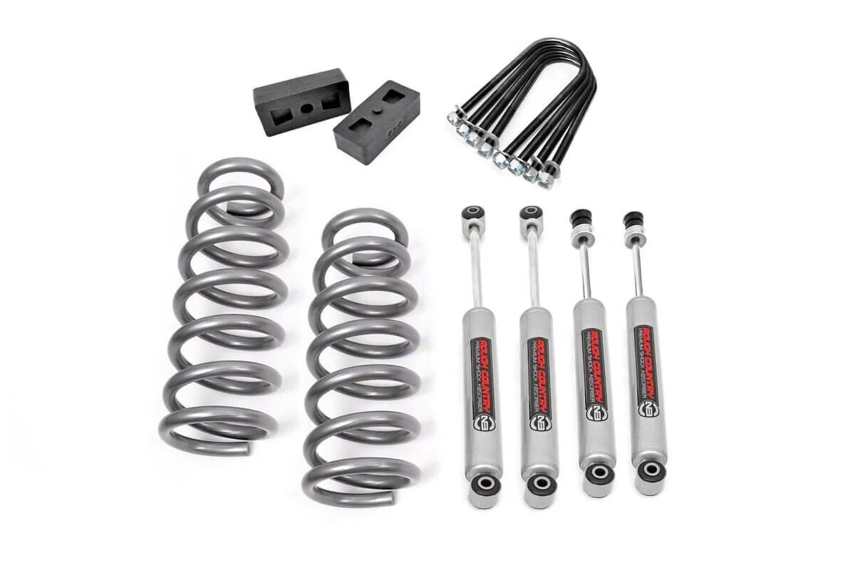 Rough Country Suspension 3-Inch Suspension Lift Kit (02-05 2WD RAM 1500)