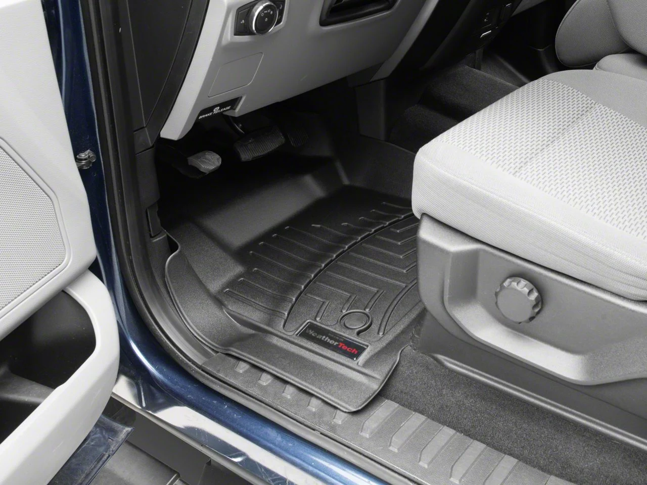 Weathertech DigitalFit Front Floor Liners for Vinyl Floors; Black (17-26 F-350 Super Duty SuperCab, SuperCrew)
