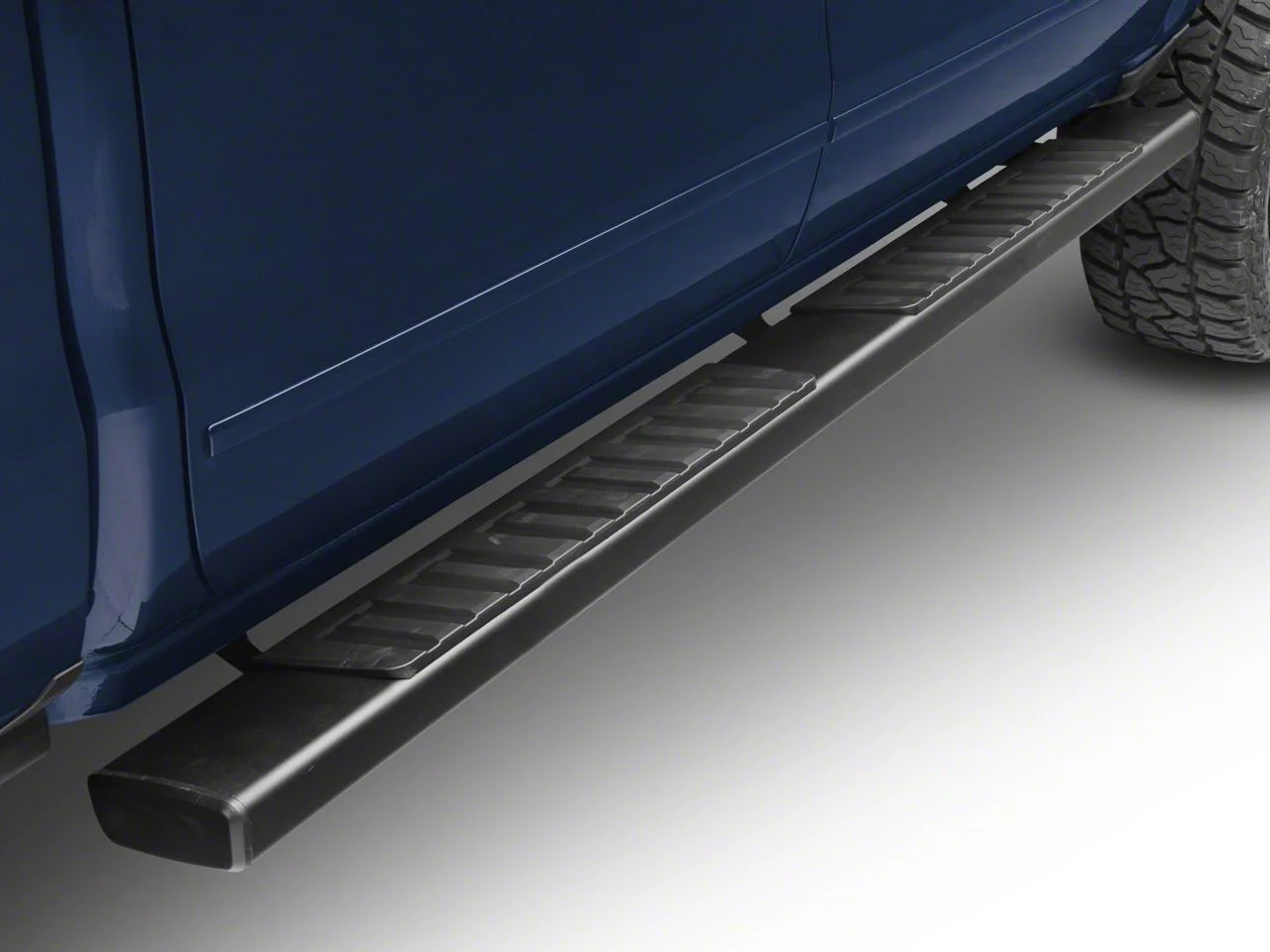 Westin R7 Nerf Side Step Bars; Black (14-18 Silverado 1500 Double Cab, Crew Cab)